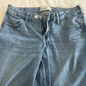 abercrombie kids Light Blue Low rise Baggy Jeans - Relaxed Fit Long